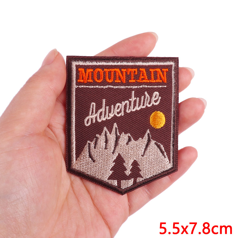 Mountain Camping Adventure Emb - Outdoor Adventure Clothing บทวิจารณ์และราคา