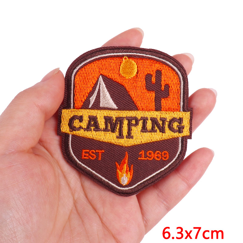 Mountain Camping Adventure Emb - Outdoor Adventure Clothing บทวิจารณ์และราคา
